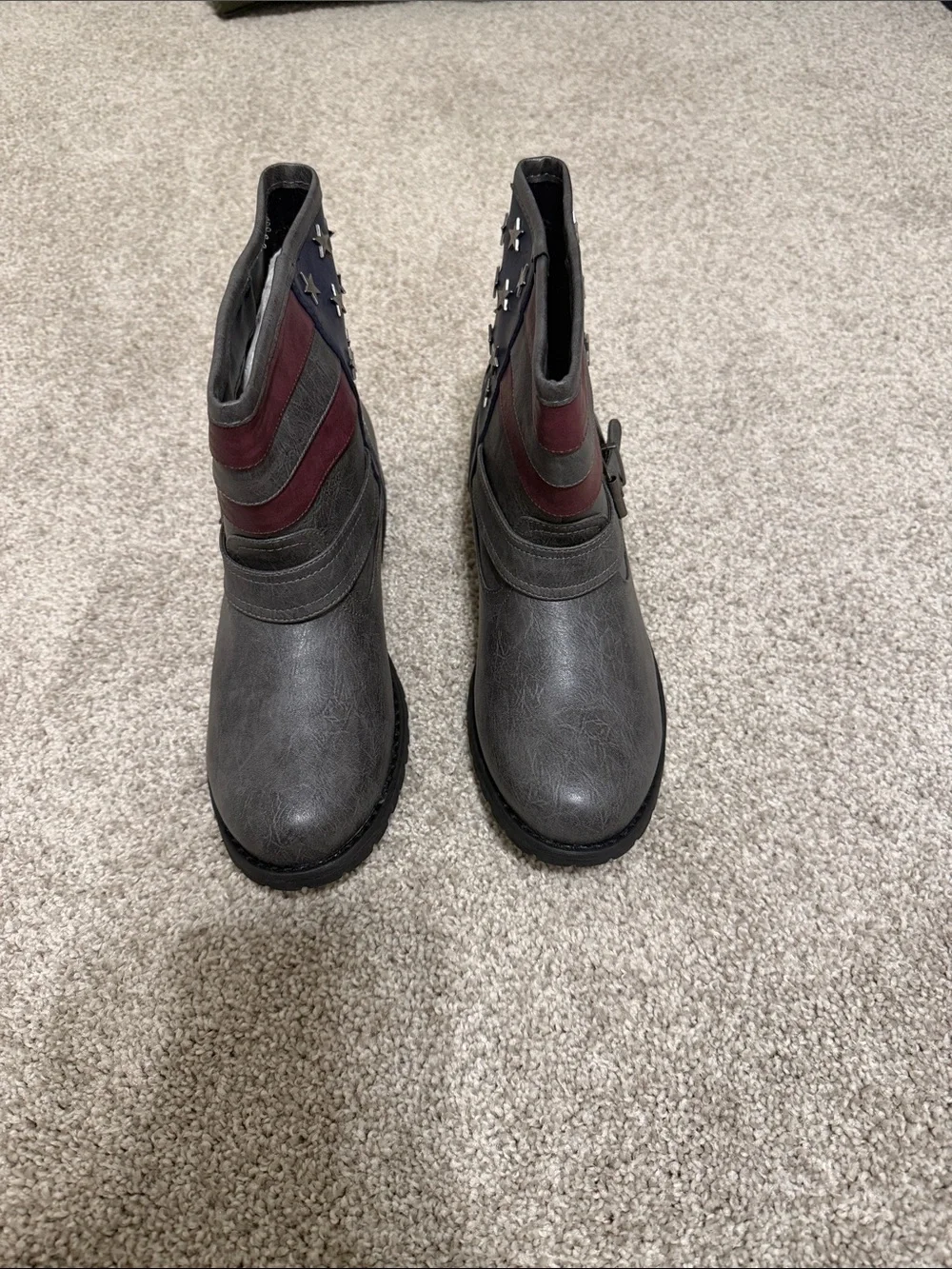 Charlotte Russe Gray Ankle Boots with Star-Striped Accent